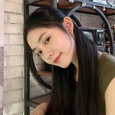 女人