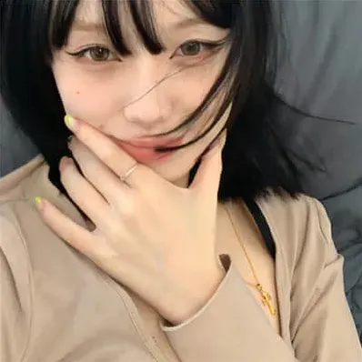 女生