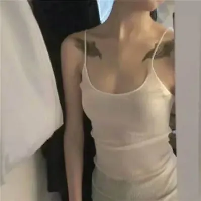 女生