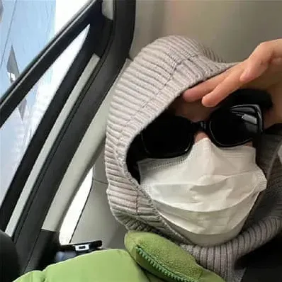 男生