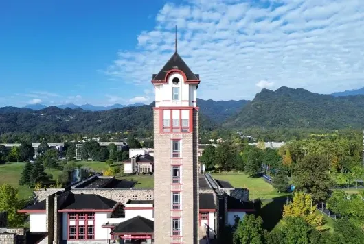 学校
